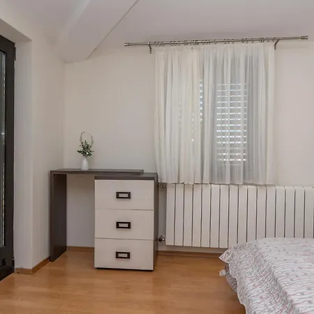 Marin Apartment Makarska