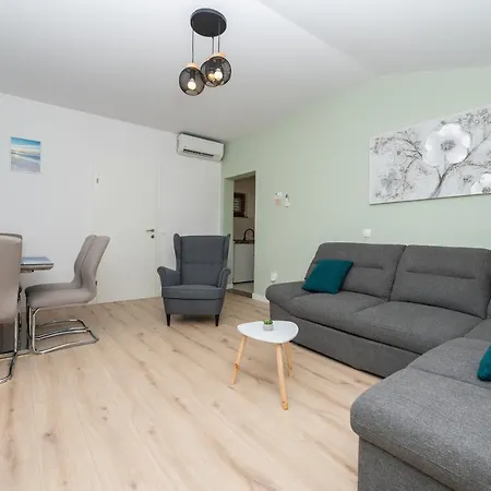 Marin Apartamento Makarska
